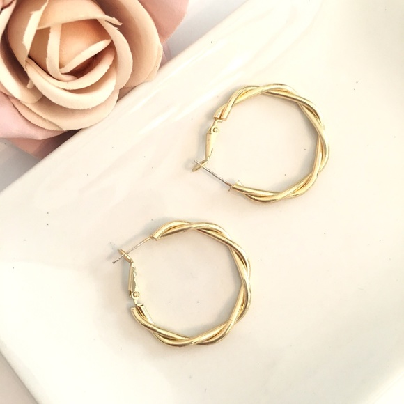Jewelry - Twisted Gold Hoops